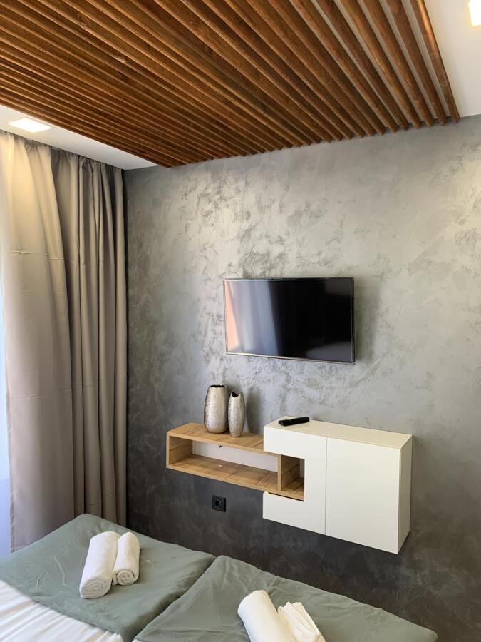 Sunray Guest House, Private Rooms & Apartment With Lovely Sea View Varna Buitenkant foto